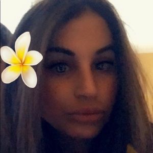 Meet your Posher, Amber